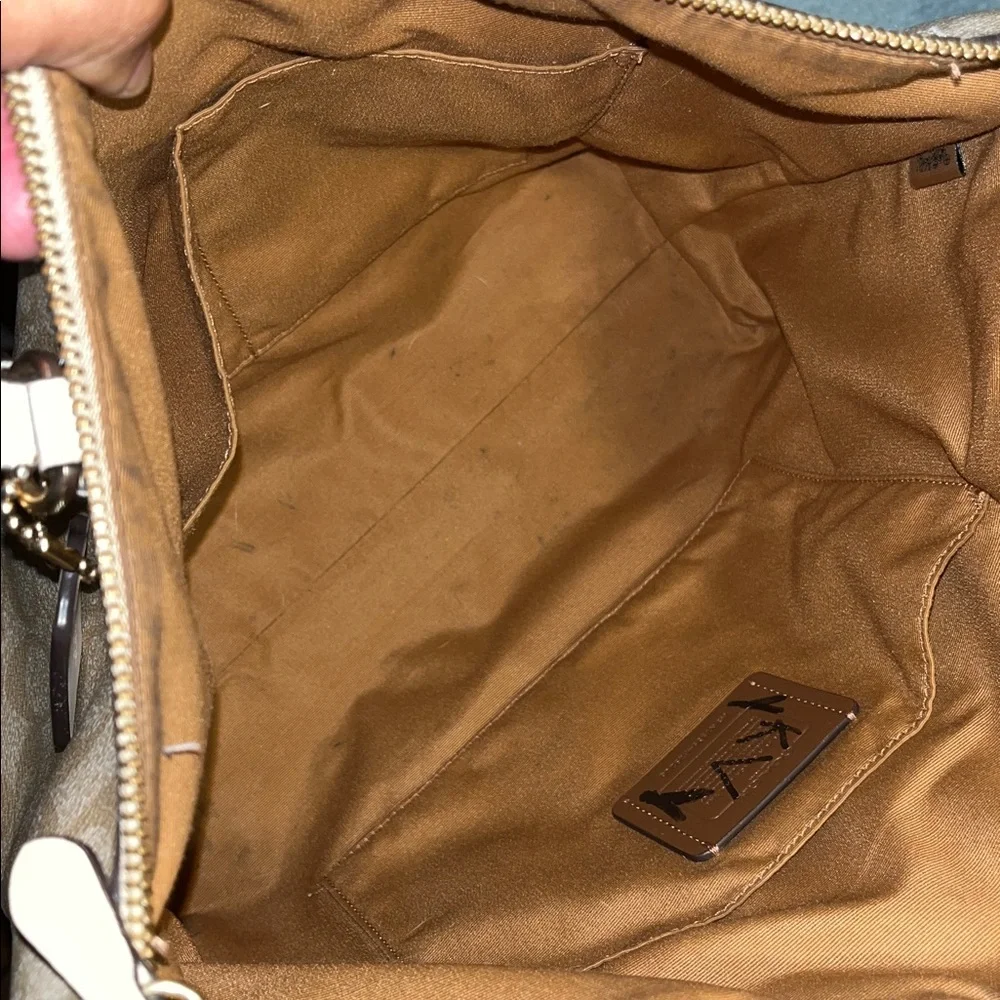 Coach Signature Tote w/Matching Pouch - Picture 13 of 17